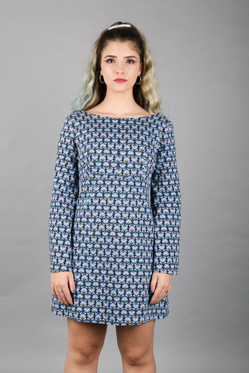 Preços baixos em Camisa de manga longa feminina Zara Vestidos